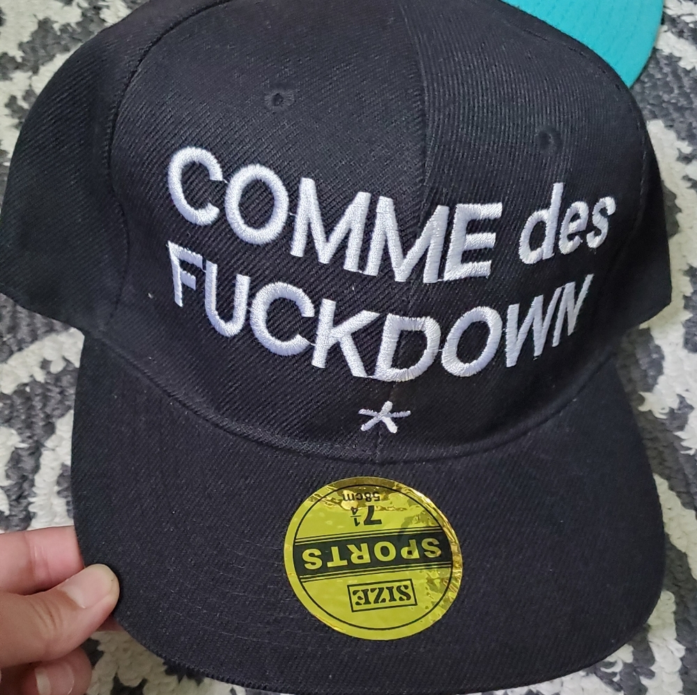 Comme Des F*ckdown Snapback